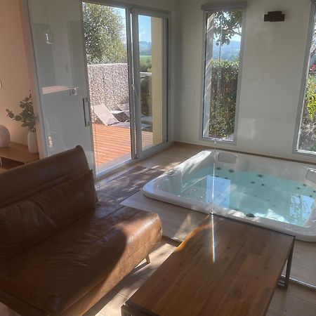 Logement Avec Jacuzzi Joucas Ngoại thất bức ảnh
