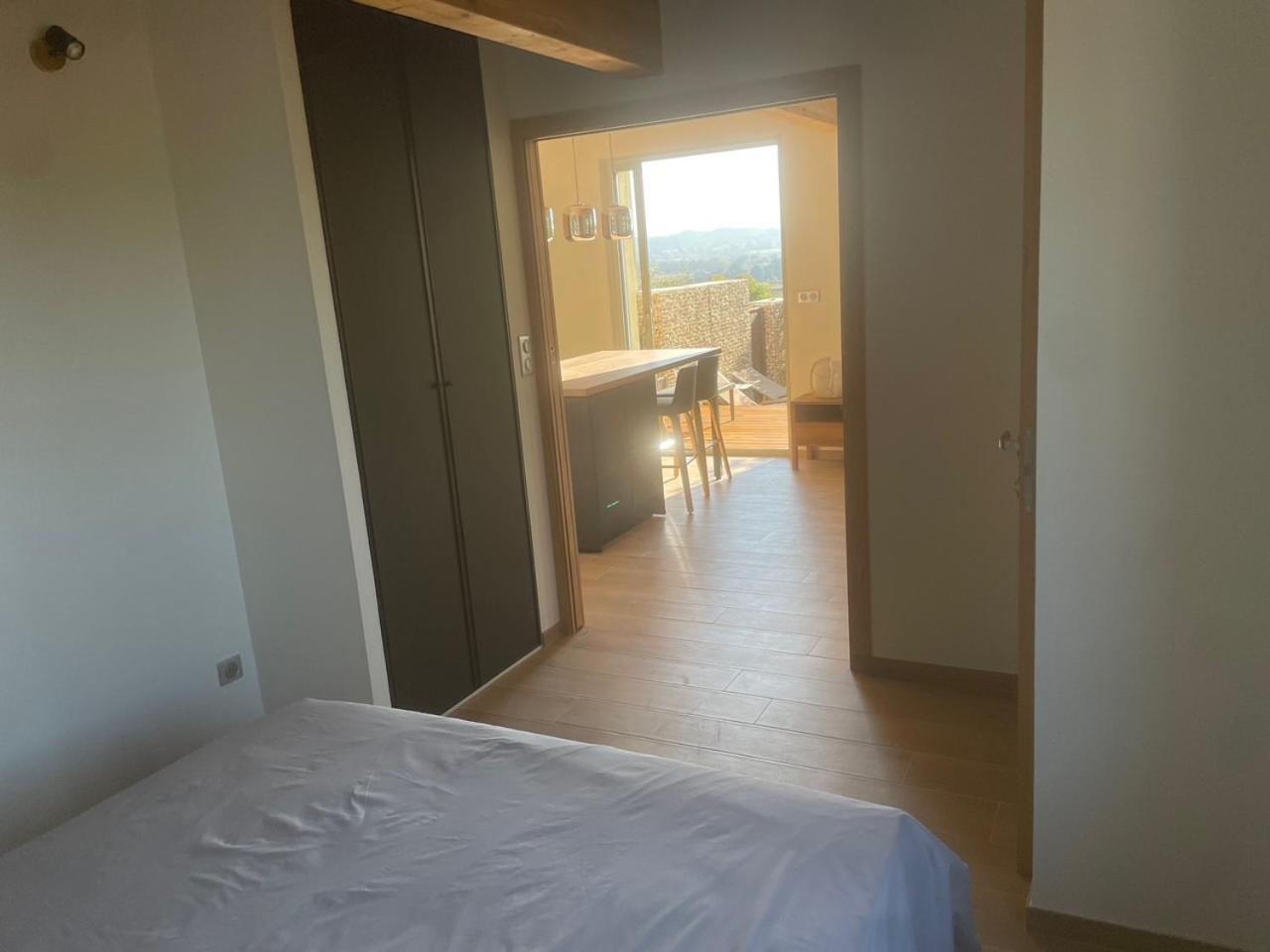 Logement Avec Jacuzzi Joucas Ngoại thất bức ảnh