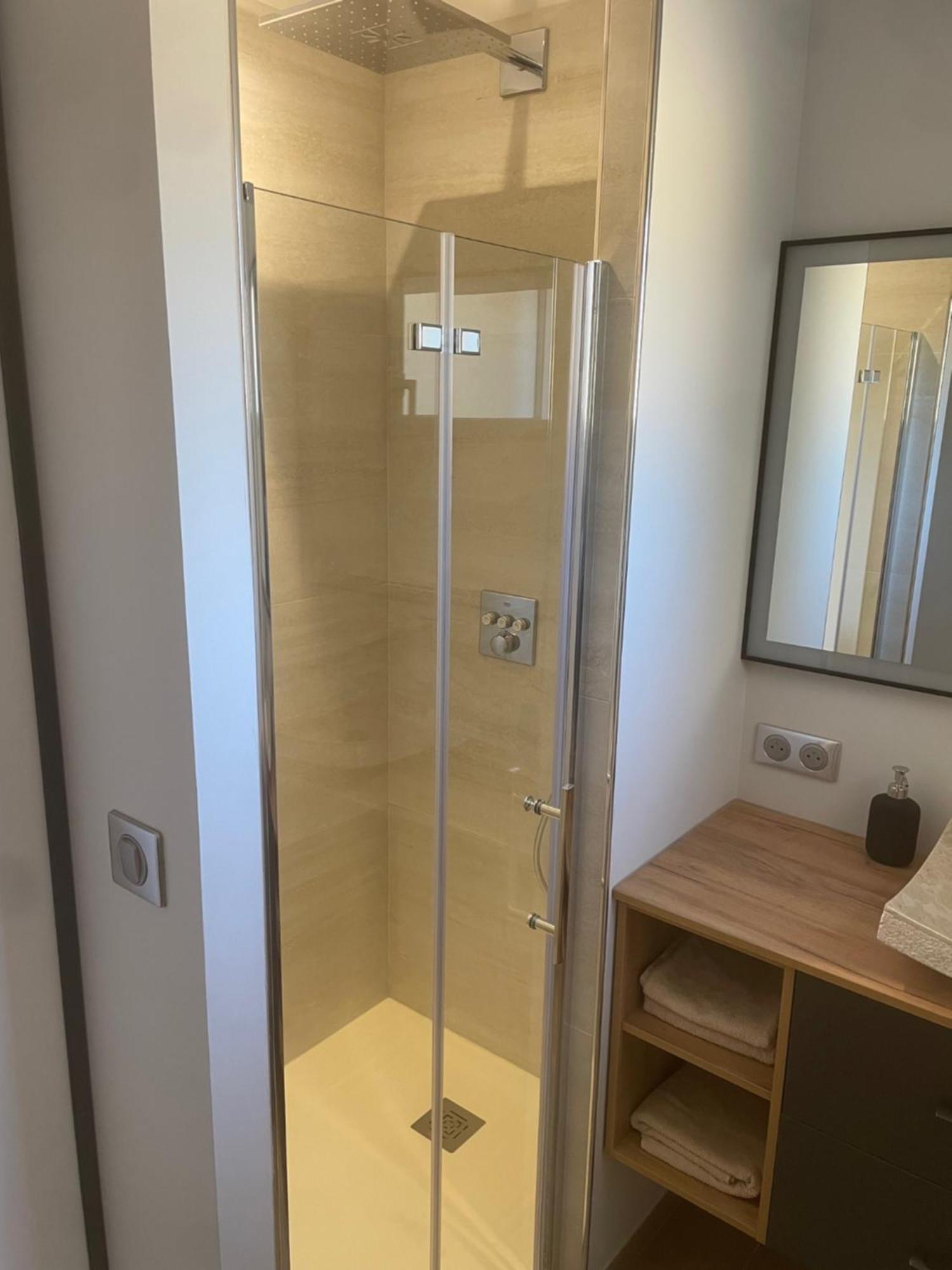 Logement Avec Jacuzzi Joucas Ngoại thất bức ảnh