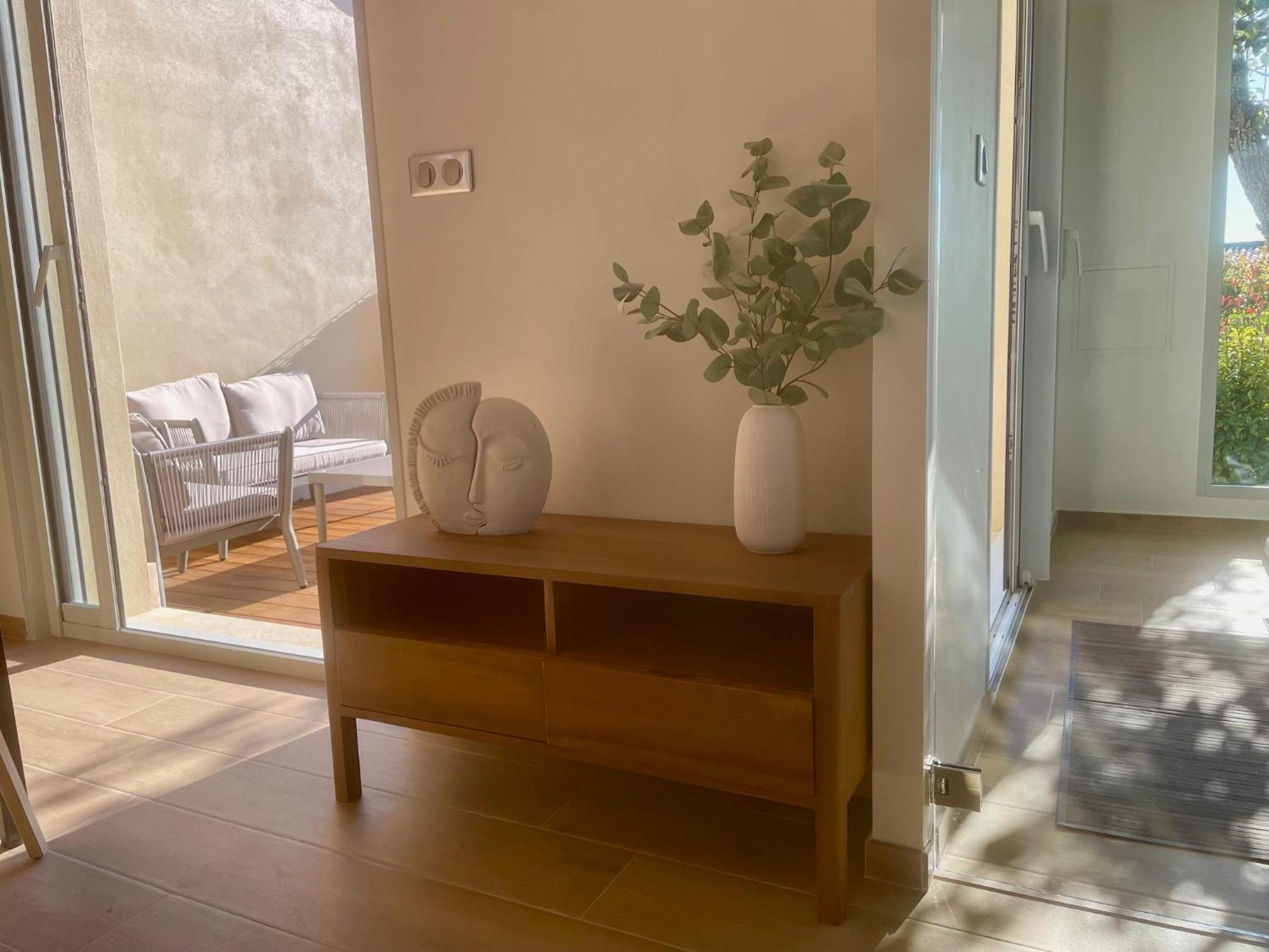 Logement Avec Jacuzzi Joucas Ngoại thất bức ảnh